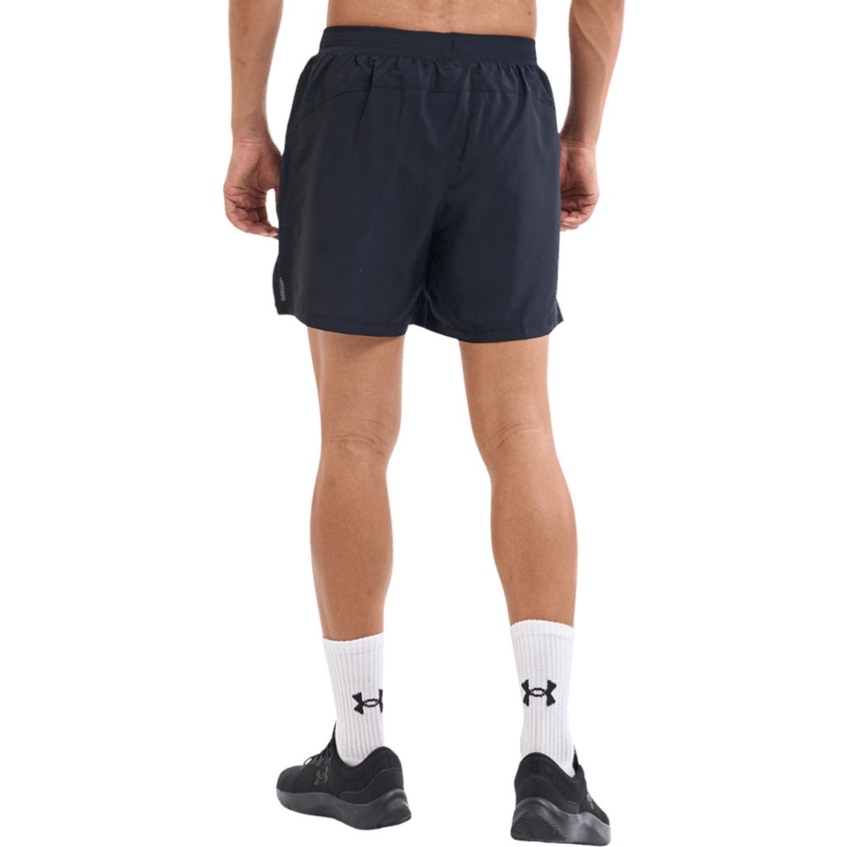 UNDER ARMOUR - Pantaloneta Under Armour Launch 5 Hombre-Negro