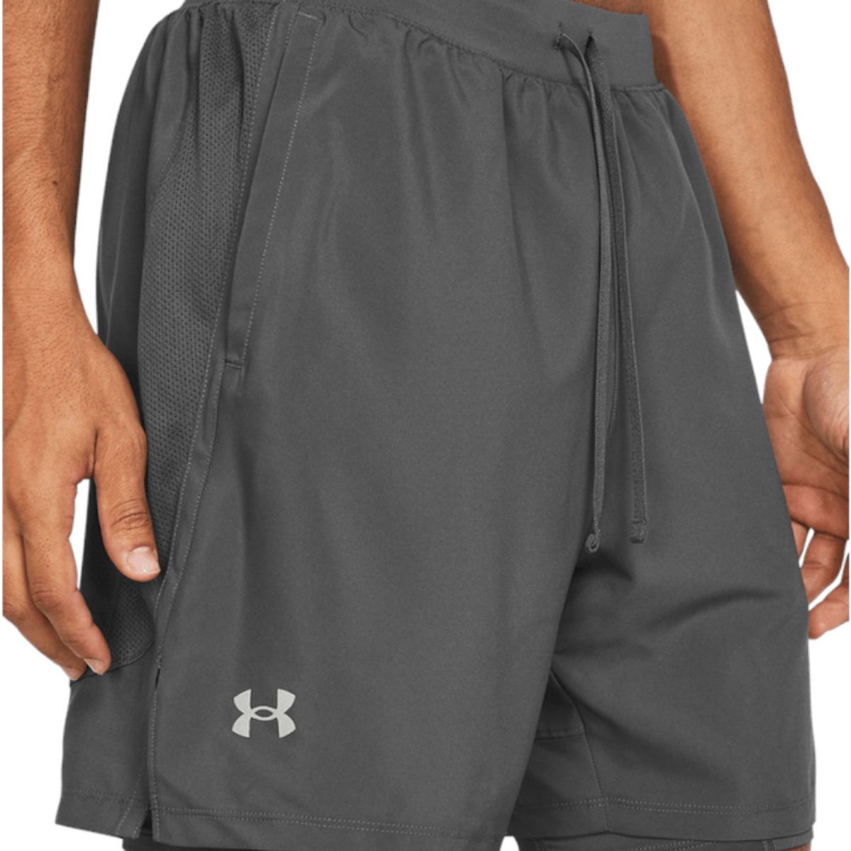 UNDER ARMOUR - Pantaloneta Under Armour Launch 7 2N1 Hombre-Gris