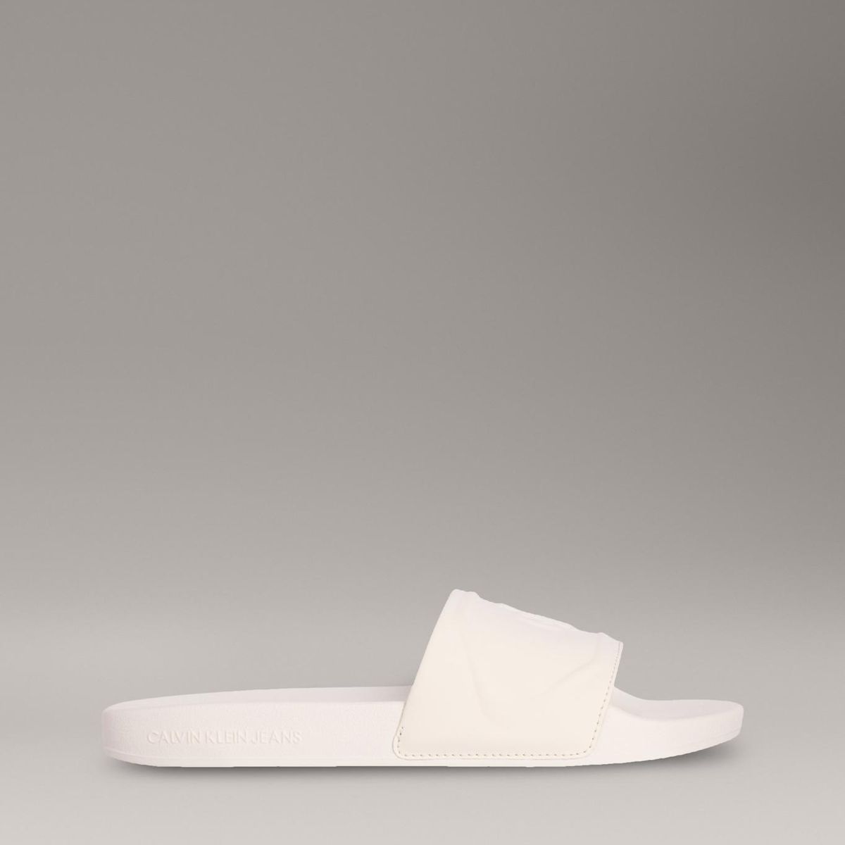 CALVIN KLEIN - Sandalias beige con monograma en relieve Calvin Klein