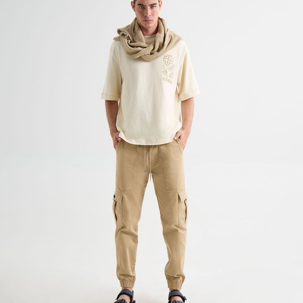 SEVEN SEVEN - Pantalon Para Hombre Jogger Color Arena Marca Seven Seven #45071076