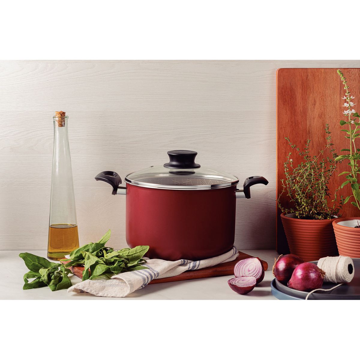 TRAMONTINA - Olla Alta Tramontina Paris en Aluminio con Revestimiento Interno y Externo Antiadherente Starflon Max Rojo con Tapa de Vidrio 20 cm 4,2 L