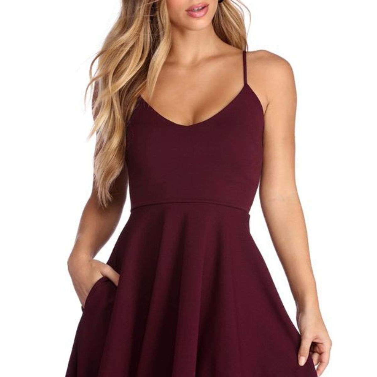 NEGRELI - VESTIDO DE MUJER CASUAL ROTONDO CON TIRANTES