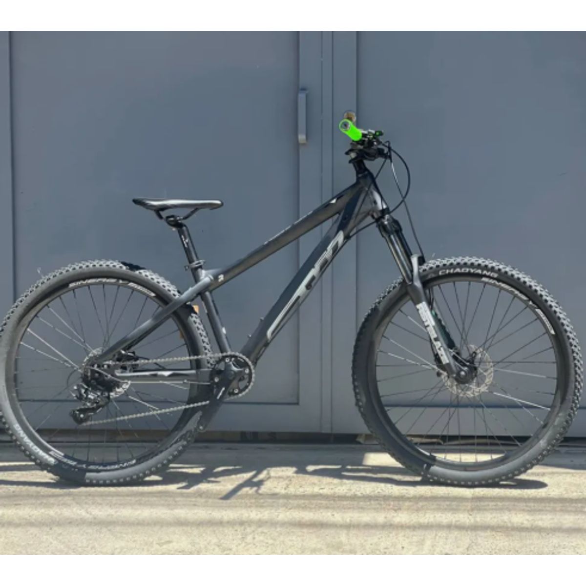 GW - Bicicleta GW Raven Stunt 8 Vel Rin 26