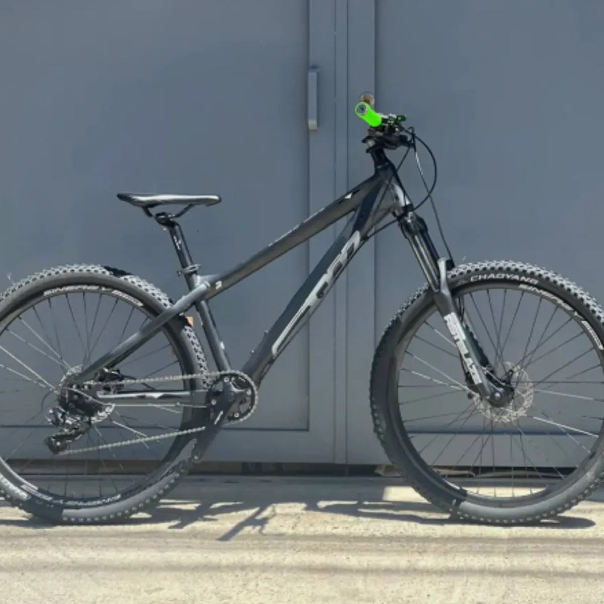 GW - Bicicleta GW Raven Stunt 9 Vel Rin 26