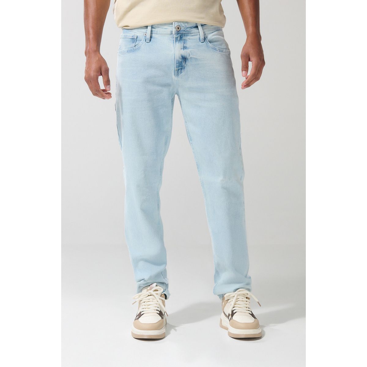 KOAJ - KOAJ Jean slim azul claro con desgastes, cremallera y tiro b