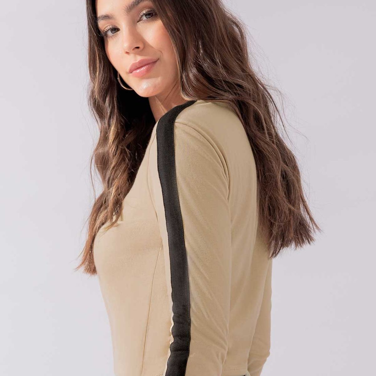 ATYPICAL - Camibuzo Mujer Latte Atypical 111186