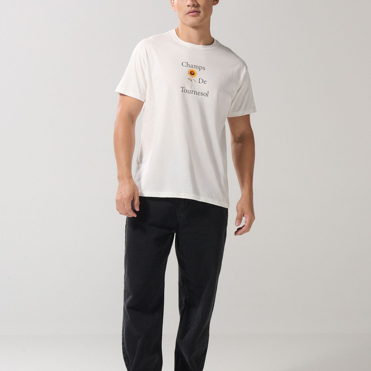 KOAJ - KOAJ Camiseta unicolor cuello redondo con arte floral en fre Hombre