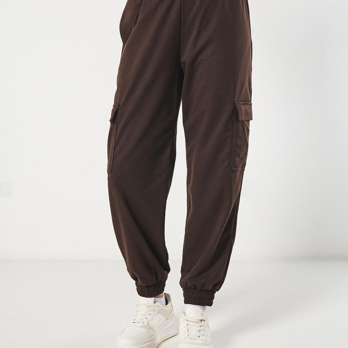 KOAJ - KOAJ Pantalón unicolor cargo jogger con bolsill Mujer