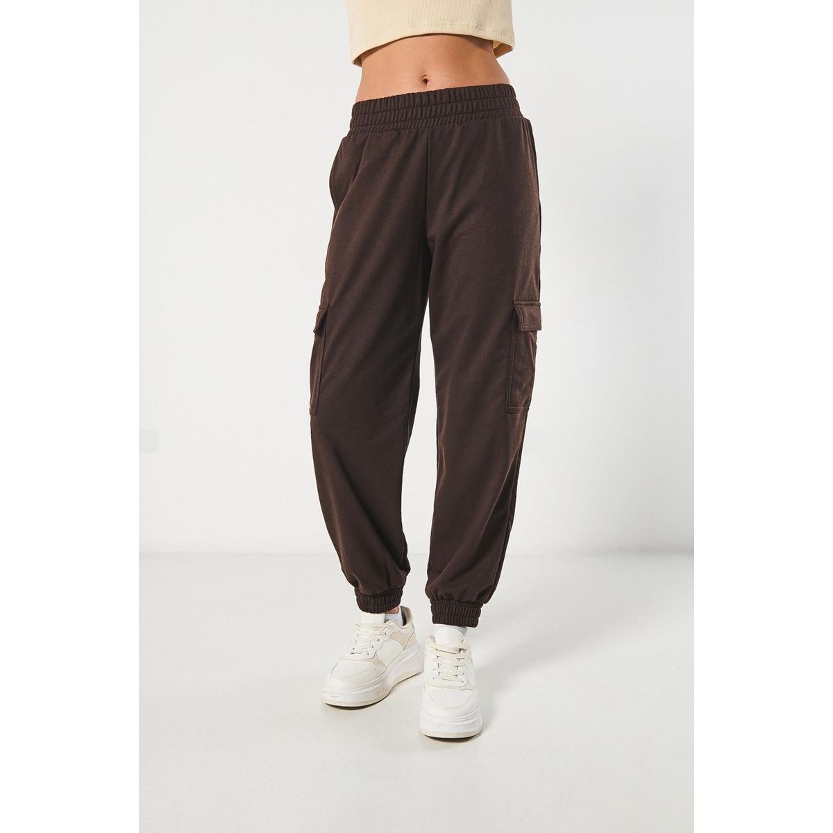 KOAJ - KOAJ Pantalón unicolor cargo jogger con bolsill Mujer