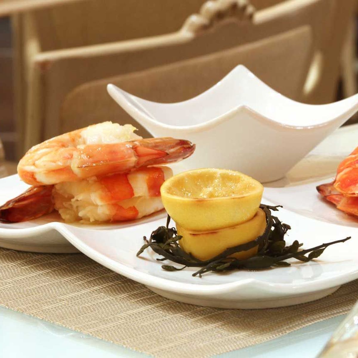 FOH - Plato Origami® Cuadrado 8 Pack 12 Piezas Desechables