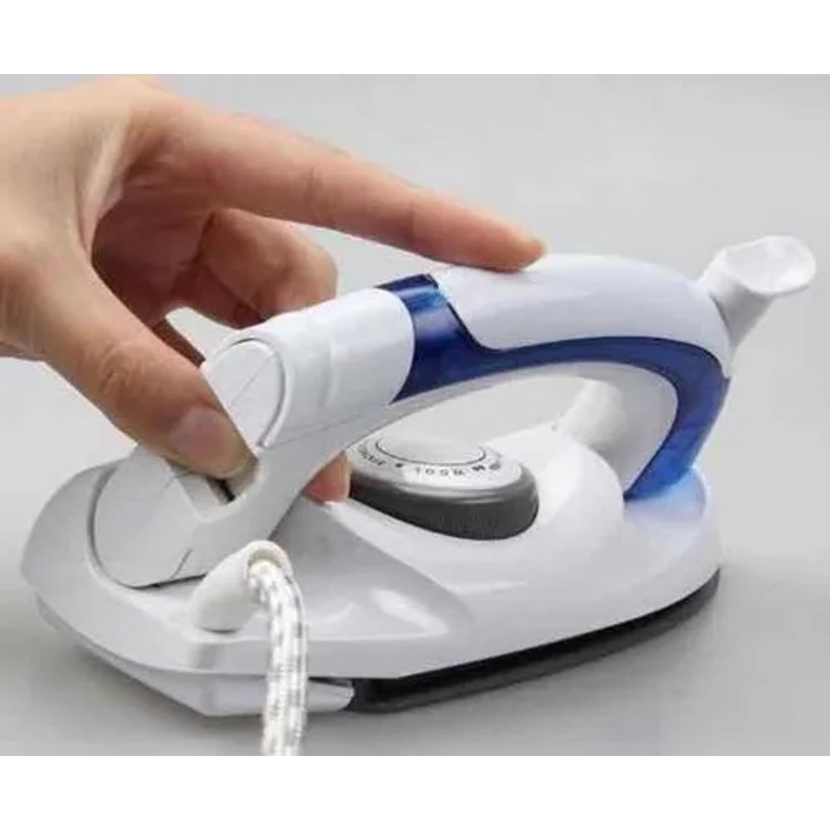 GENERICO - Plancha Viajera Para Ropa antiadherente vapor spray Y Seca Color Blanco