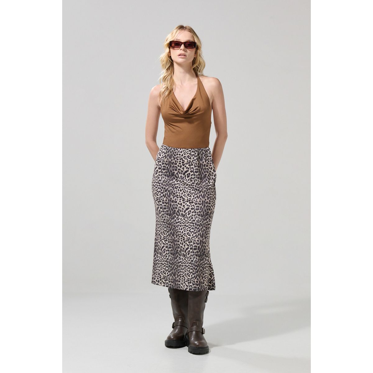 KOAJ - KOAJ Falda café oscura larga con diseños animal print y tiro