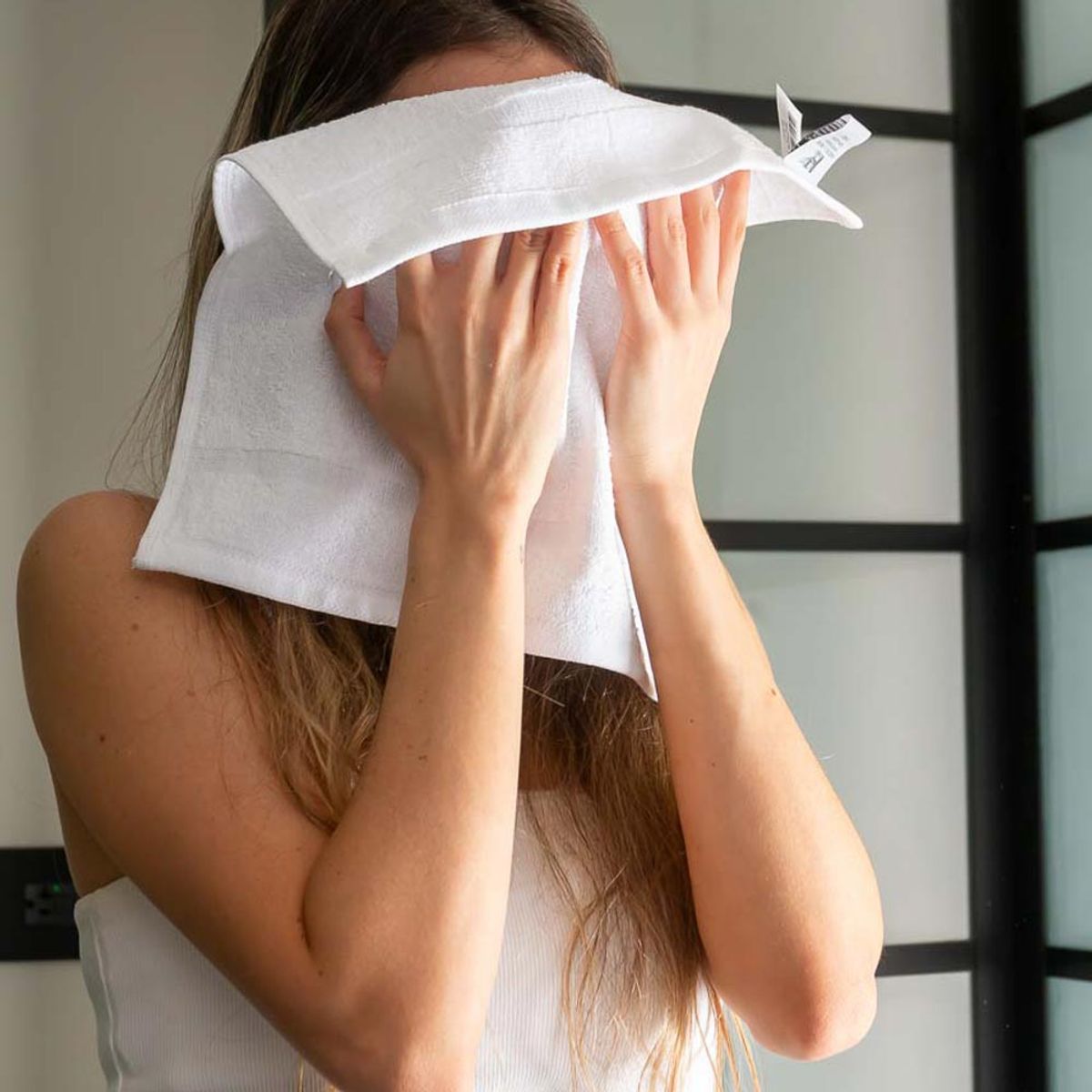 DISTRIHOGAR - Toalla Facial Malibú 370 gr Algodón 100% 31 x 33 cm