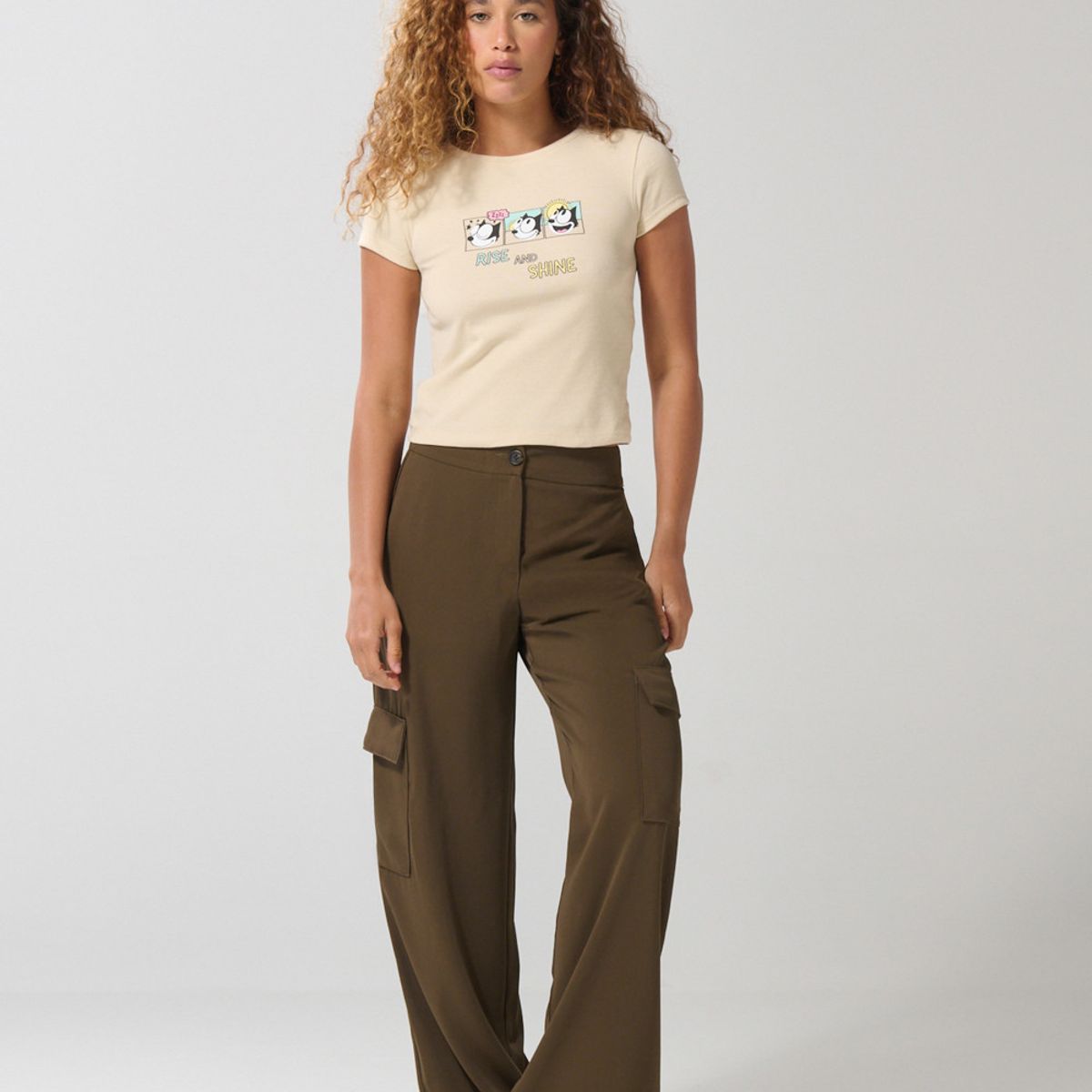 KOAJ - KOAJ Camiseta de Félix el Gato kaki clara con manga corta Mujer