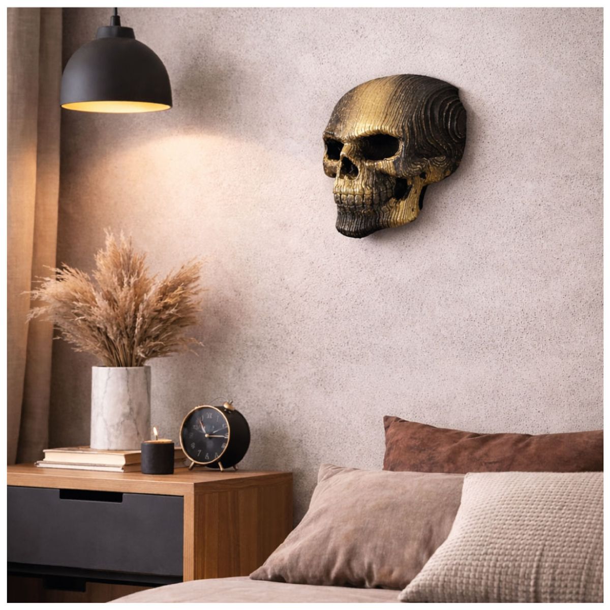 GENERICO - Escultura de Calavera Dorada y Negra en Plano Seriado para Colgar