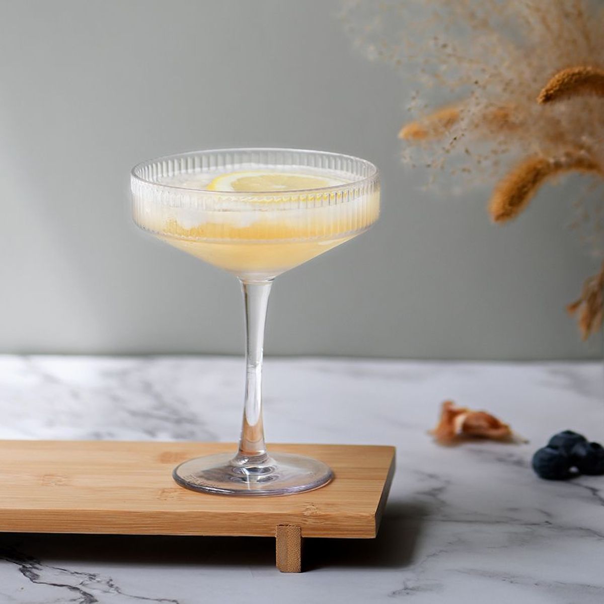 FOH - Copa Martini Gatsby™ 7 oz - Paquete de 12 piezas con hielo