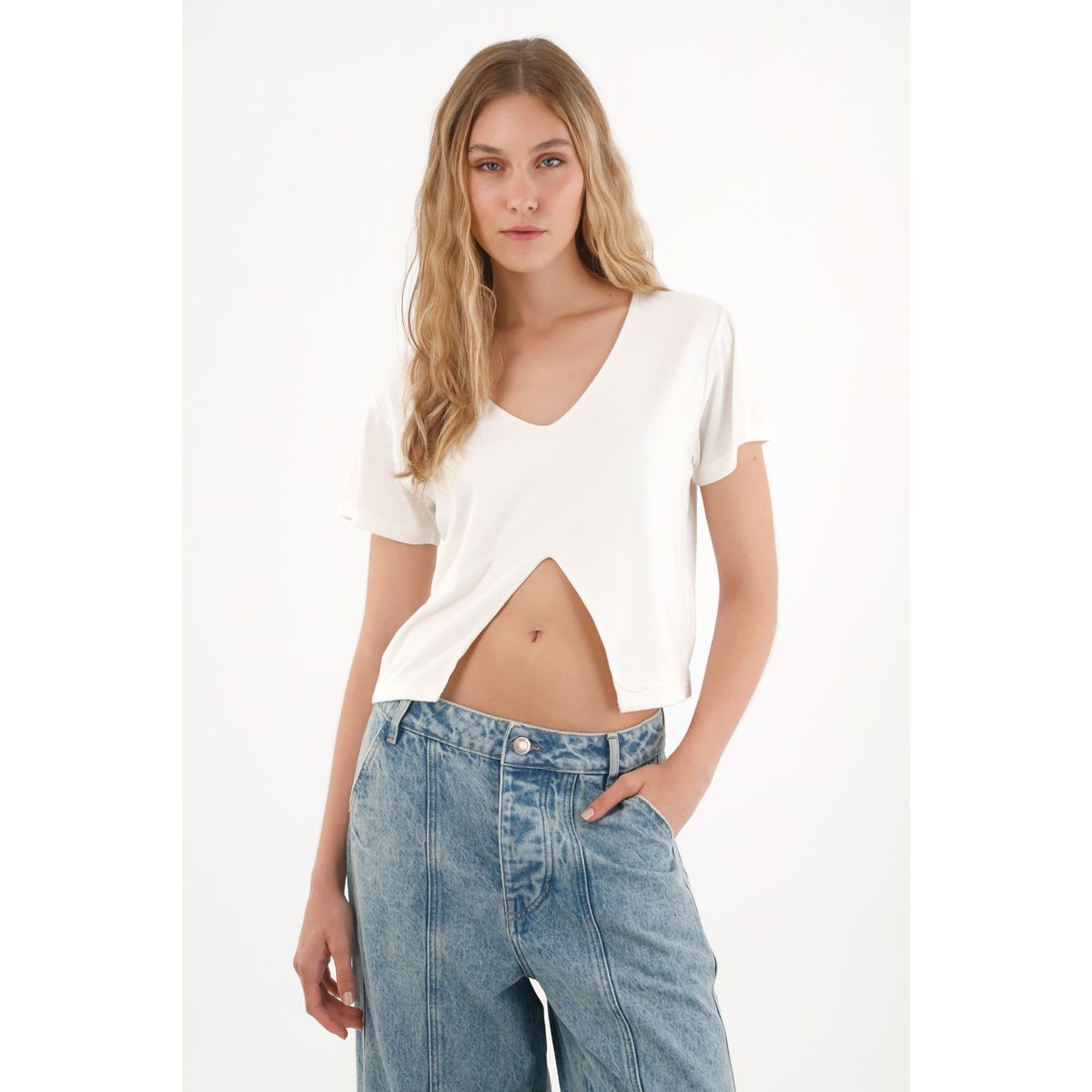 TENNIS - Camiseta con escote en V crudo para mujer