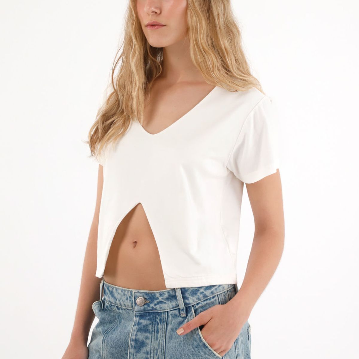 TENNIS - Camiseta con escote en V crudo para mujer