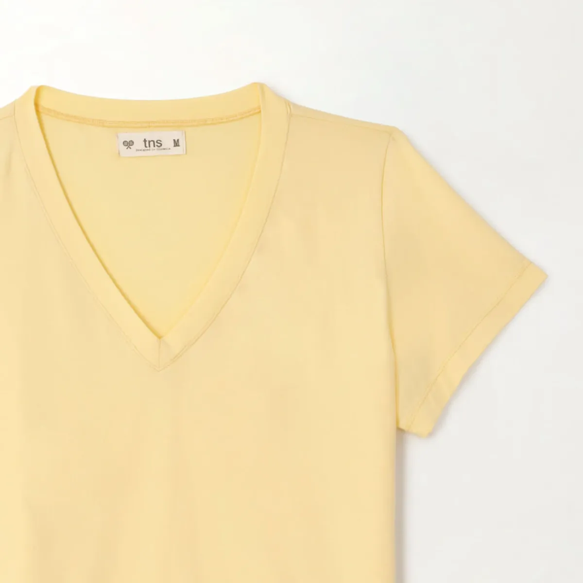 TENNIS - Camiseta básica cuello en V amarilla para mujer