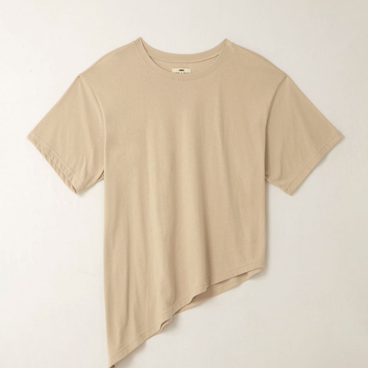 TOPMARK - Camiseta con ruedo asimétrico café para mujer