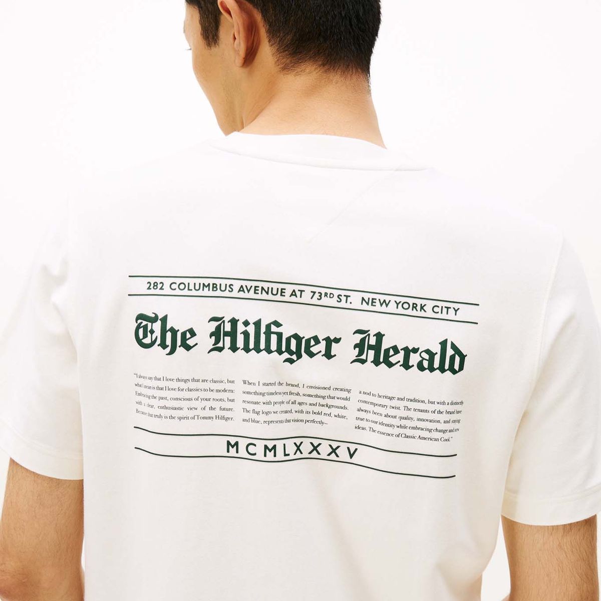 TOMMY HILFIGER - Camiseta blanca de cuello redondo con logo trasero Tommy Hilfiger