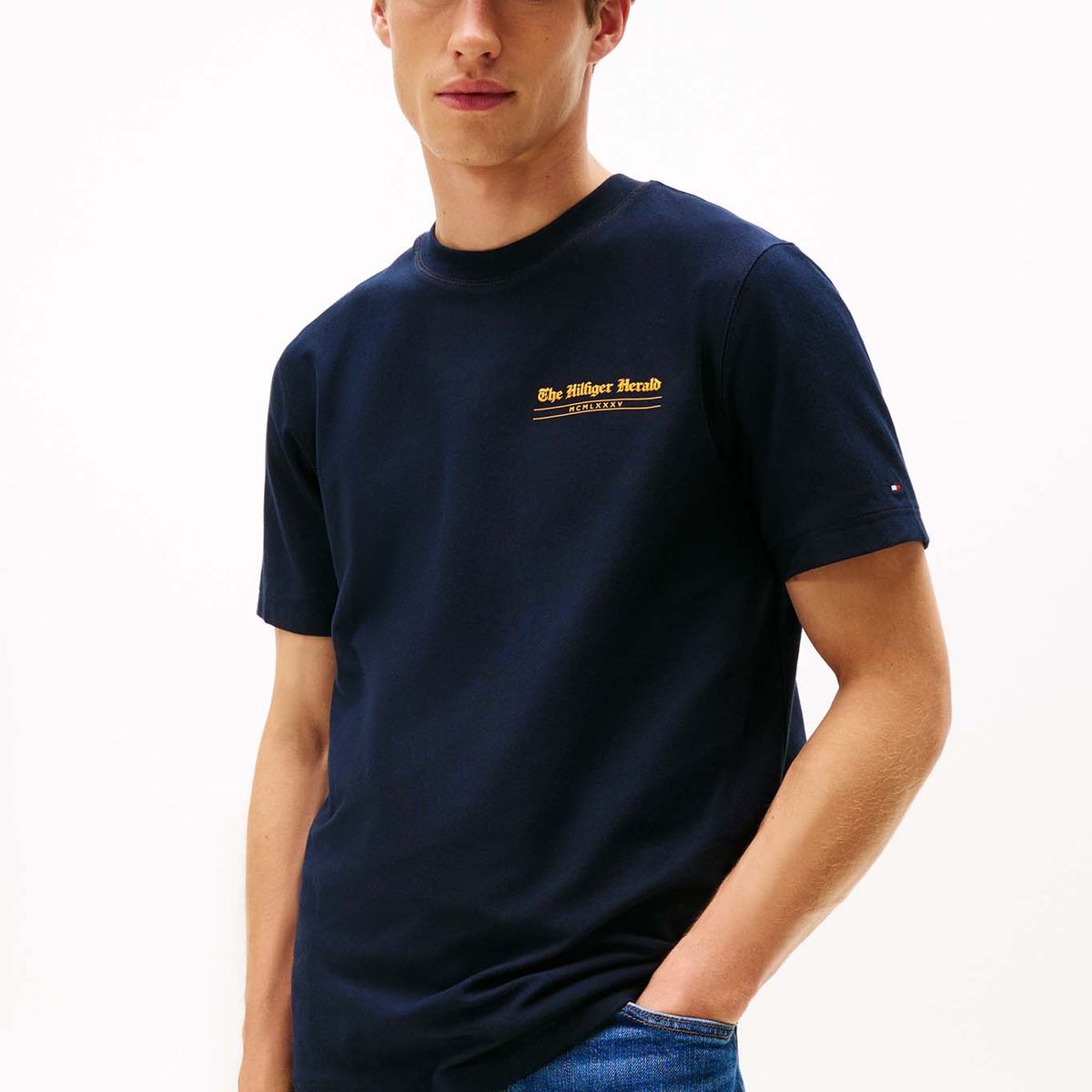 TOMMY HILFIGER - Camiseta azul de cuello redondo con logo trasero Tommy Hilfiger