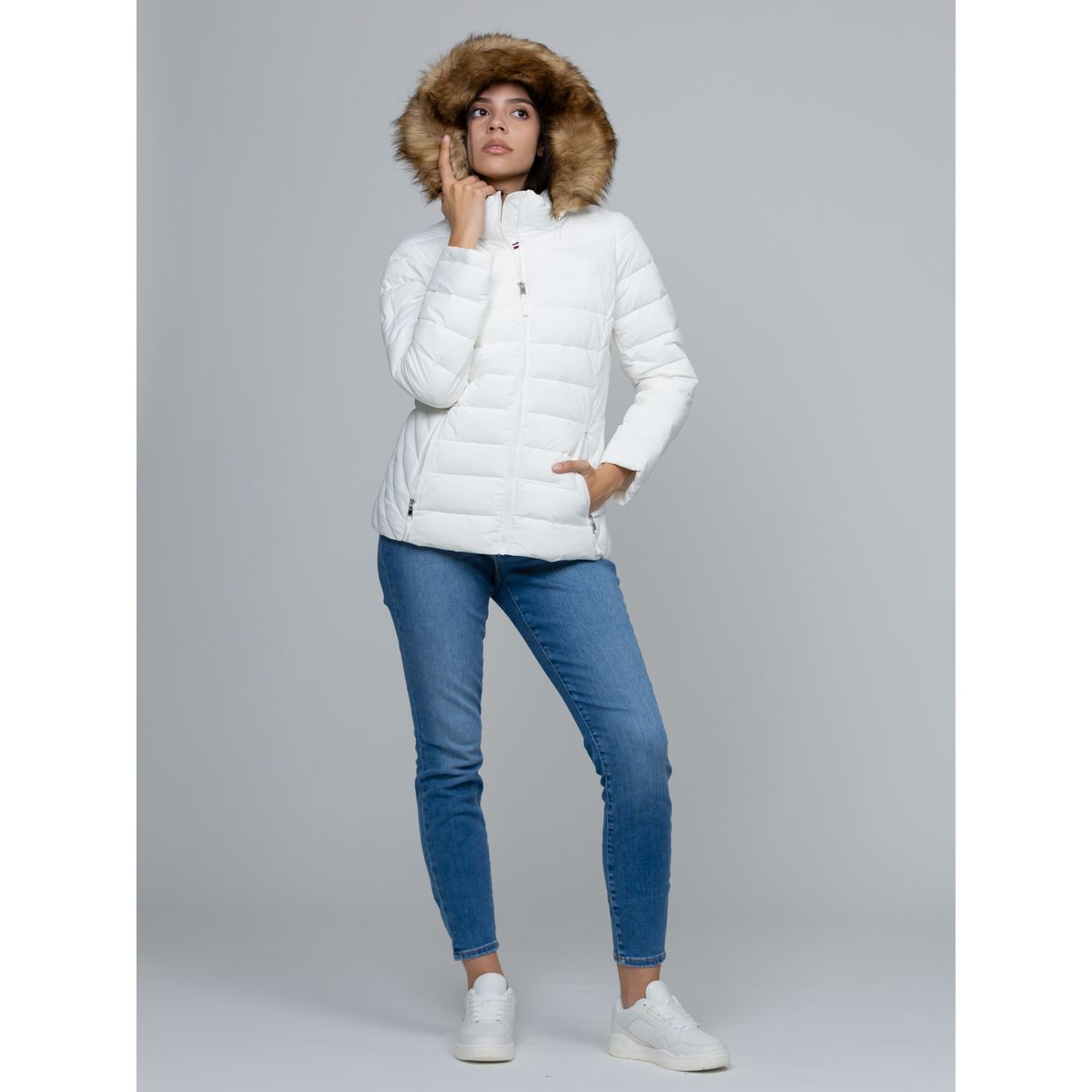 TOMMY HILFIGER - Chaqueta blanca acolchada  Tommy Hilfiger