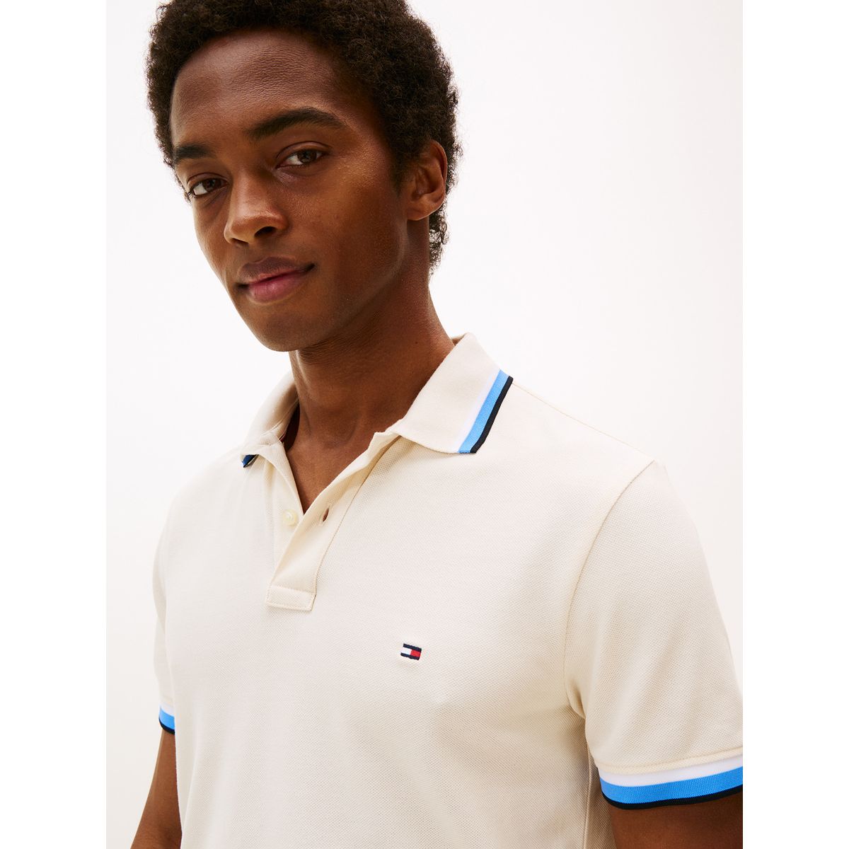 TOMMY HILFIGER - Polo blanco de corte slim con logo Tommy Hilfiger