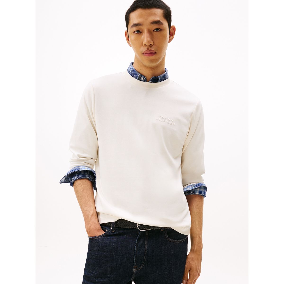 TOMMY HILFIGER - Camiseta blanca manga larga con logo gráfico Tommy Hilfiger