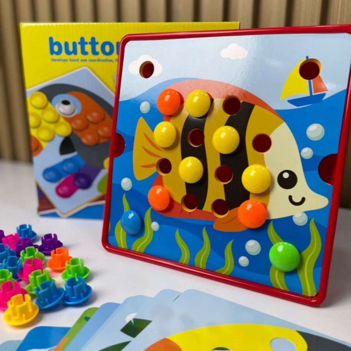 AMERICAN GENERICS - Juego para niños button idea  - juego de mesa