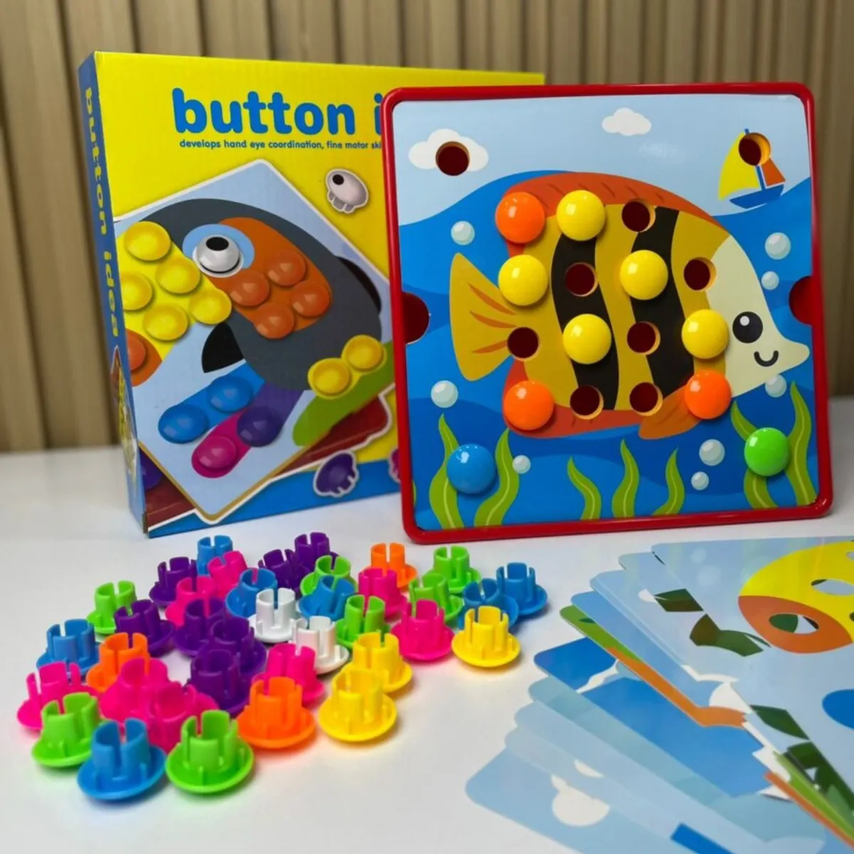 AMERICAN GENERICS - Juego para niños button idea  - juego de mesa