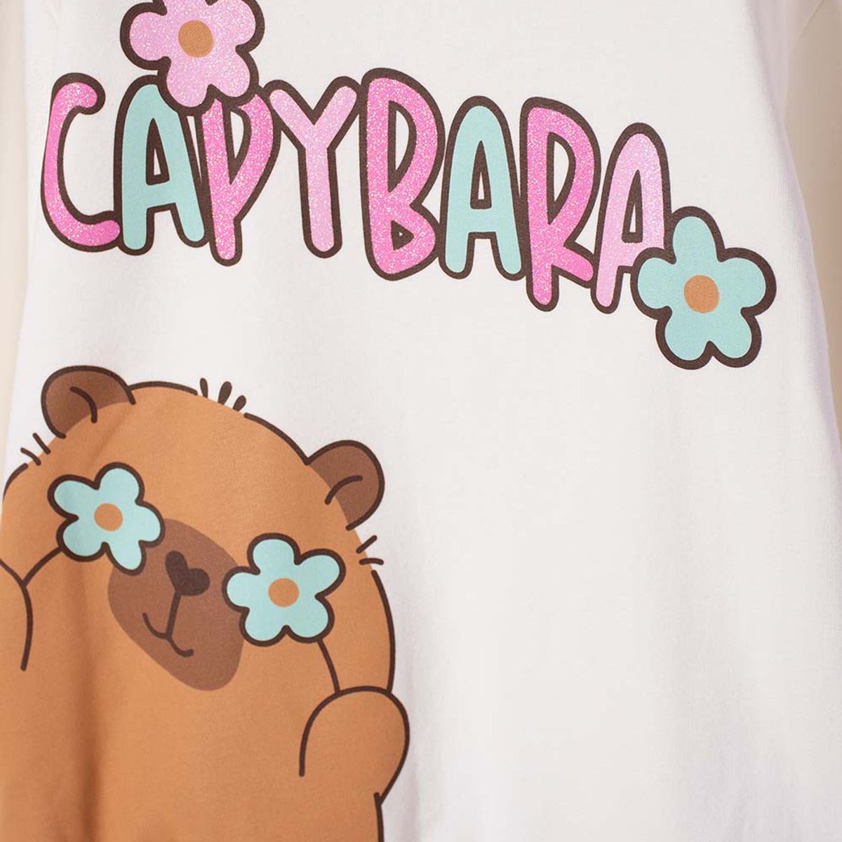MIC - Buzo de Capybara marfil de diseño cerrado para niña
