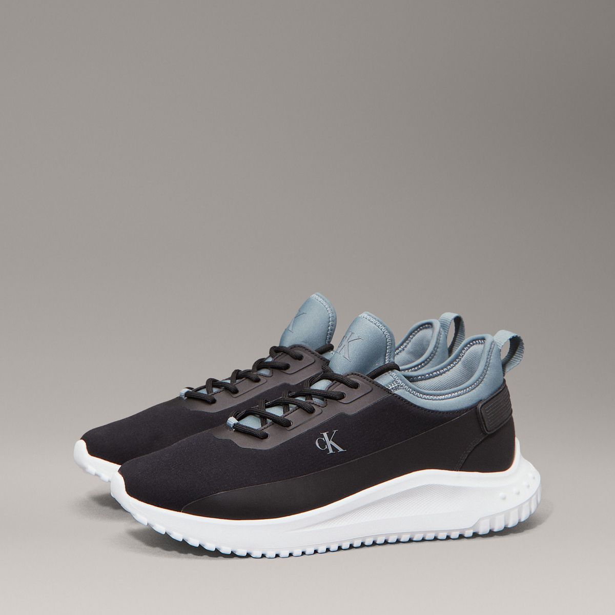 CALVIN KLEIN - Tenis negro eva runner ripstop Calvin Klein