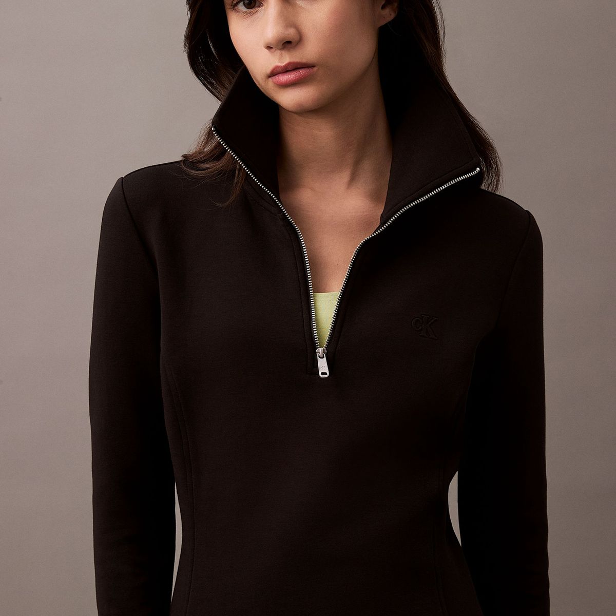 CALVIN KLEIN - Vestido negro de neopreno de manga larga con cuello con cremallera Calvin Klein