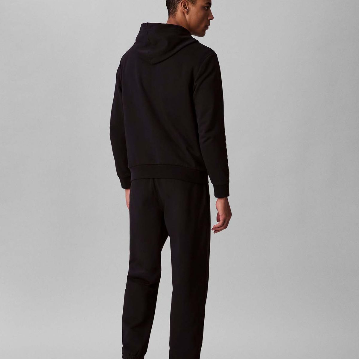 CALVIN KLEIN - Buzo negro de felpa con logotipo bordado Calvin Klein