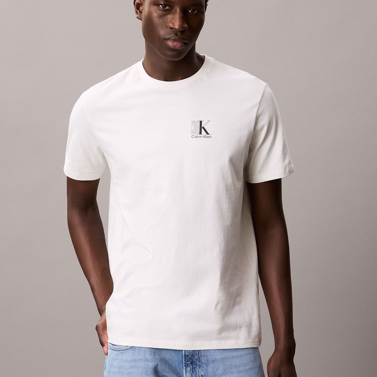 CALVIN KLEIN - Camiseta beige sport con monograma Calvin Klein