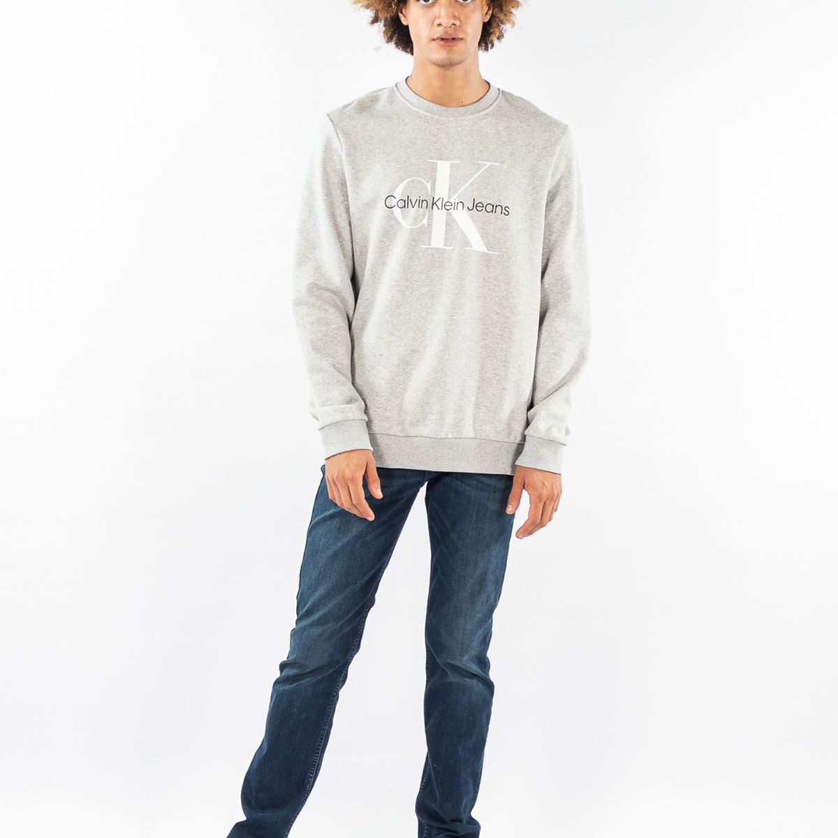 CALVIN KLEIN - Suéter gris de cuello redondo con  monograma Calvin Klein