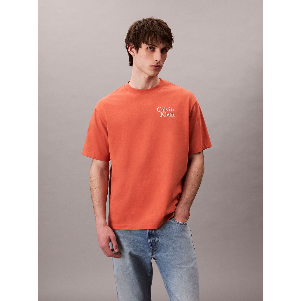 CALVIN KLEIN - Camiseta roja holgada con logo gráfico con letras Calvin Klein