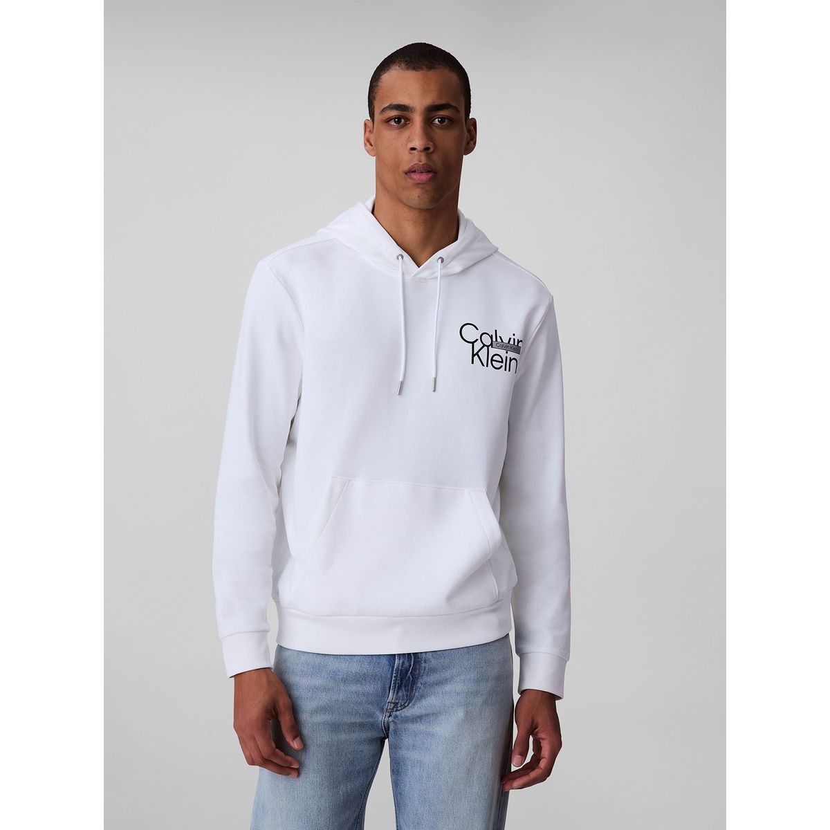 CALVIN KLEIN - Buzo blanco con capota Calvin Klein