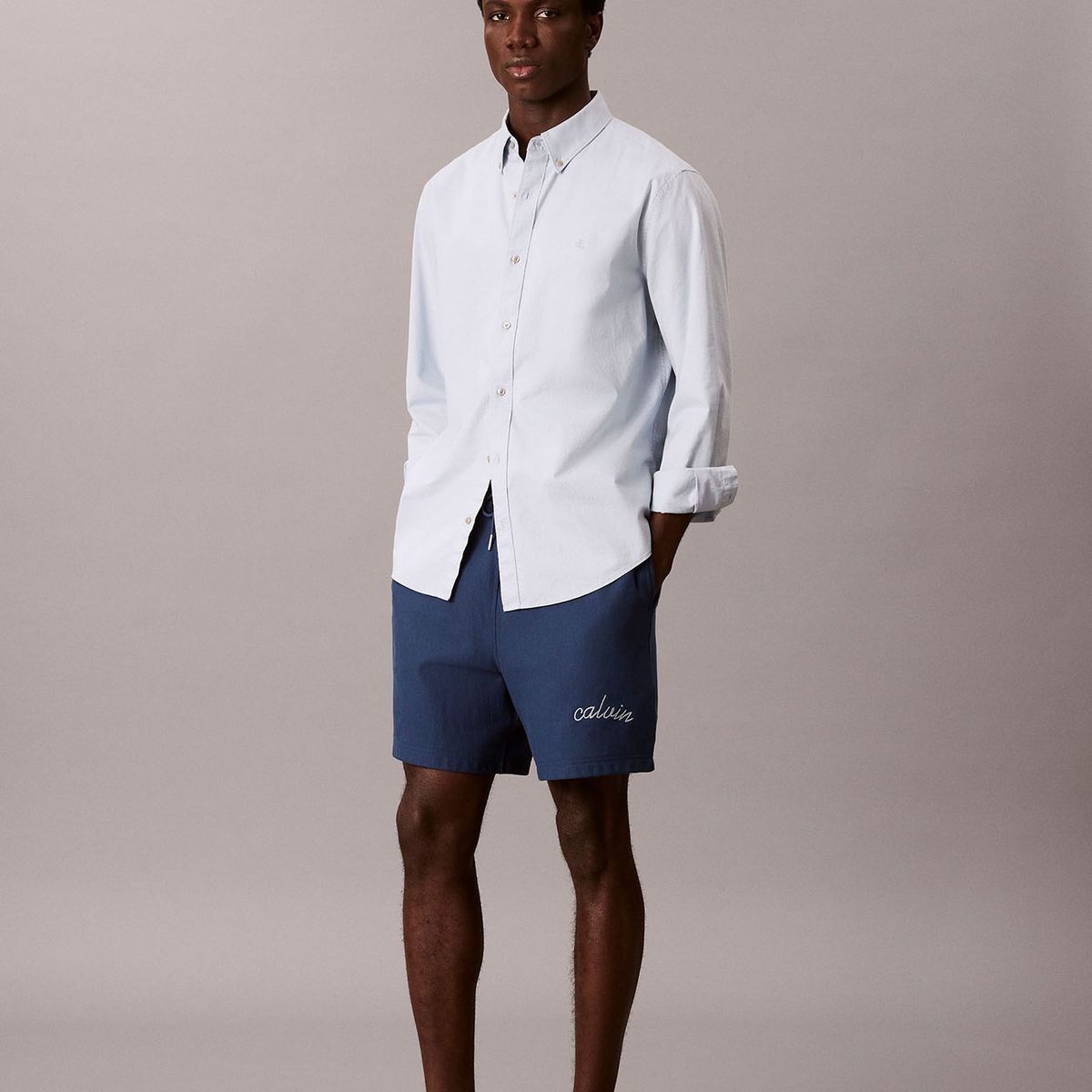 CALVIN KLEIN - Pantaloneta azul de felpa con logotipo bordado Calvin Klein