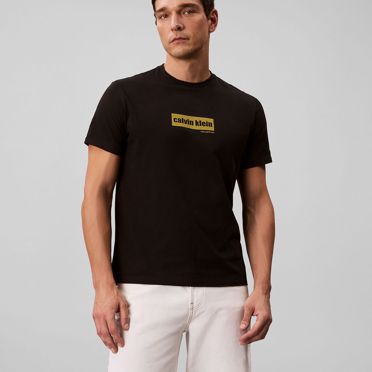 CALVIN KLEIN - Camiseta negra con box logo Calvin Klein