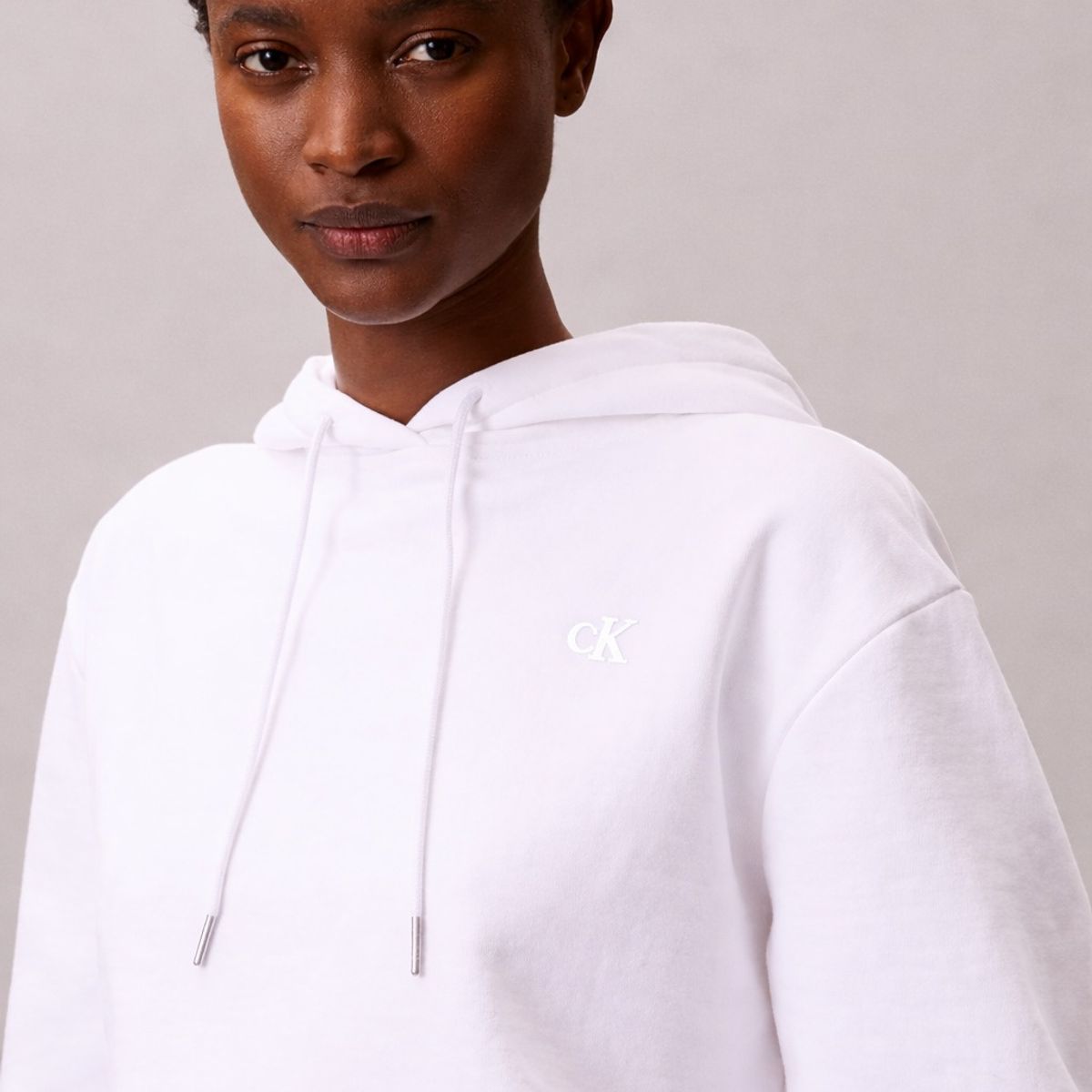 CALVIN KLEIN - Buzo blanco con capota - Archive Calvin Klein