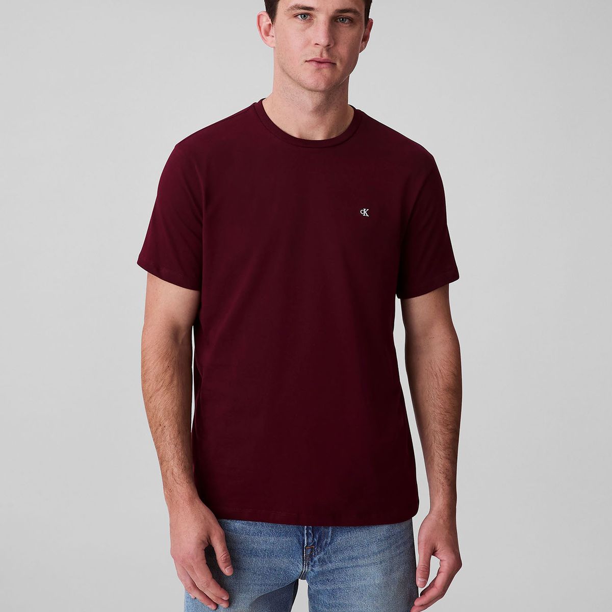 CALVIN KLEIN - Camiseta negra de algodón con monograma bordado Calvin Klein