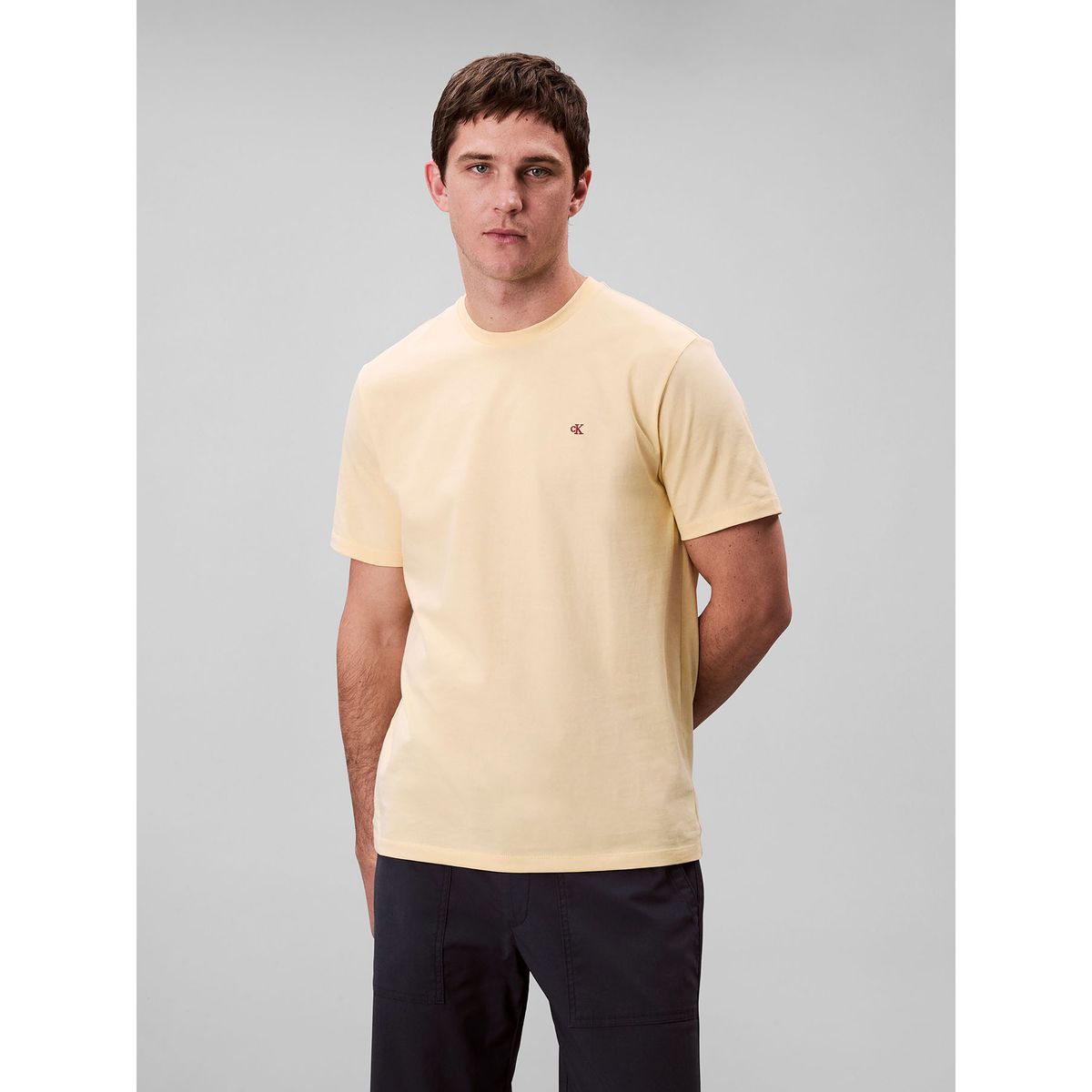 CALVIN KLEIN - Camiseta amarilla de algodón con monograma bordado Calvin Klein