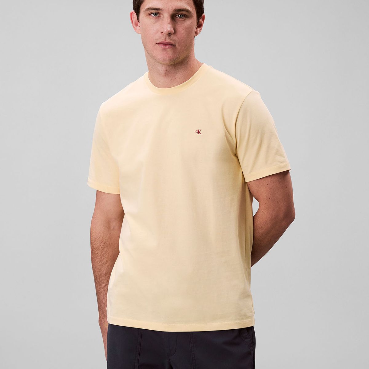 CALVIN KLEIN - Camiseta amarilla de algodón con monograma bordado Calvin Klein