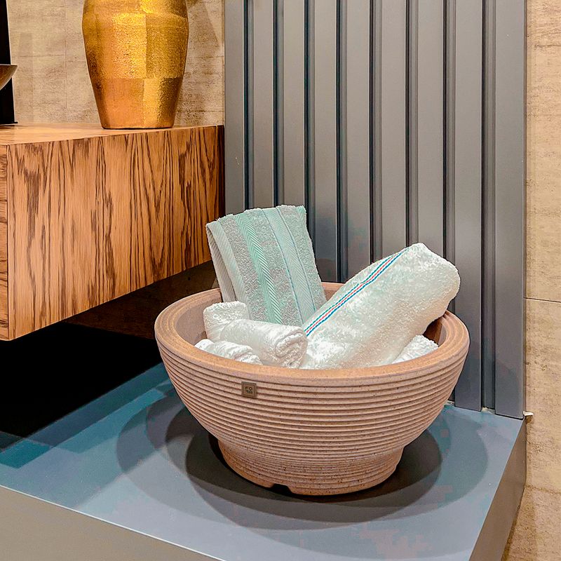 FORA DESIGN - Matera de plástico Puffy Texturizada Tamaño Pequeño Color Arena