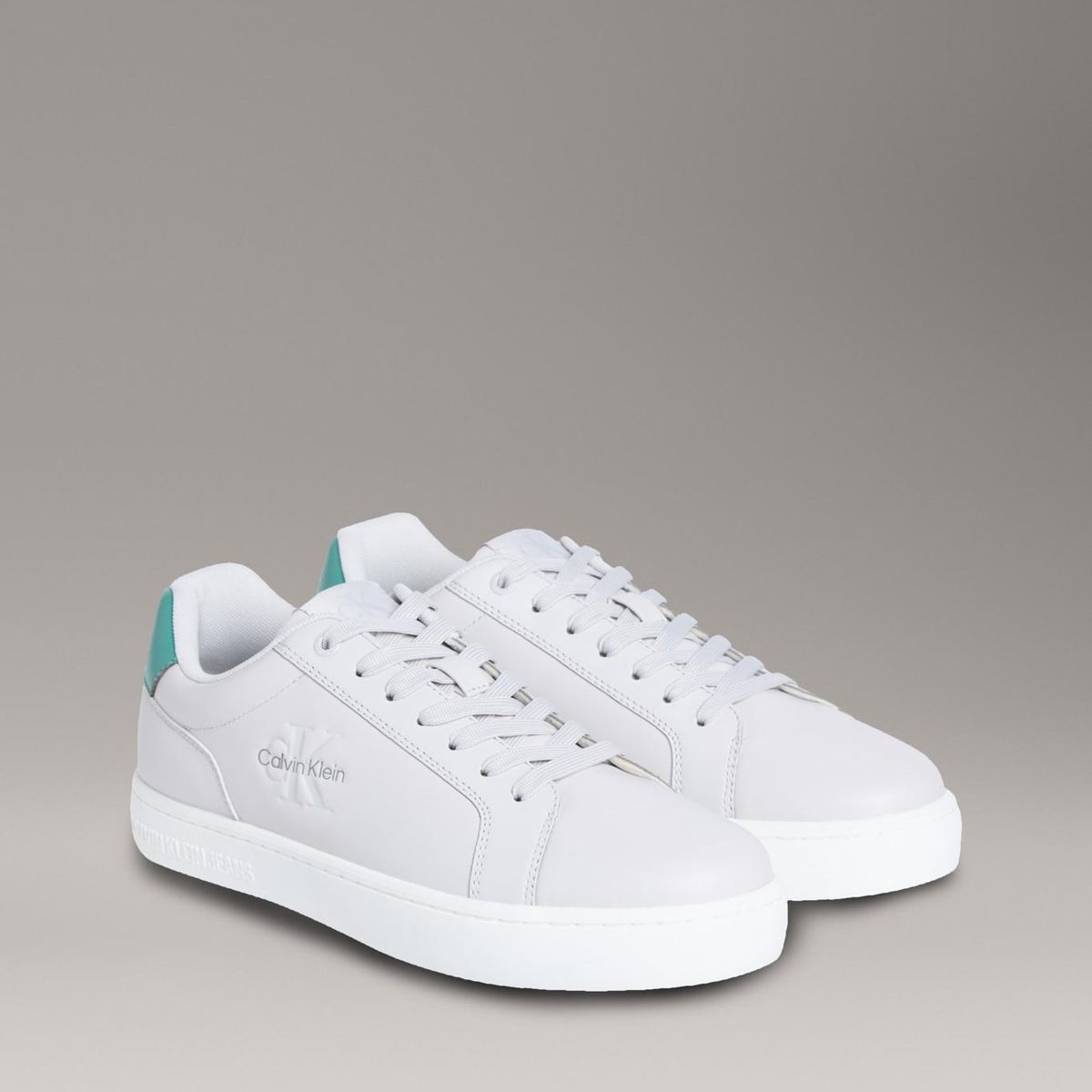 CALVIN KLEIN - Tenis gris classic cupsole con monograma Calvin Klein