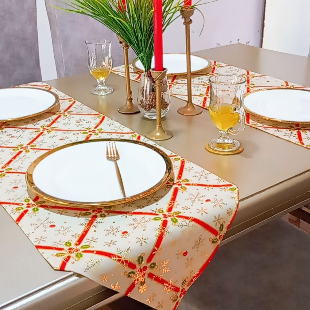 GENERICO - Camino de Mesa Navideño Dorado con Borlas-hecho a mano 135 cm  X 35 cm