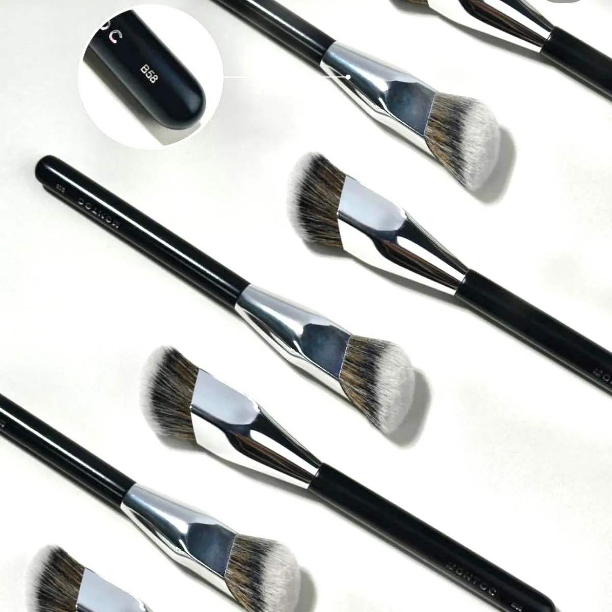 ATENEA - Balsamo Labial Con Péptidos Labios Suaves Brocha Maquillaje