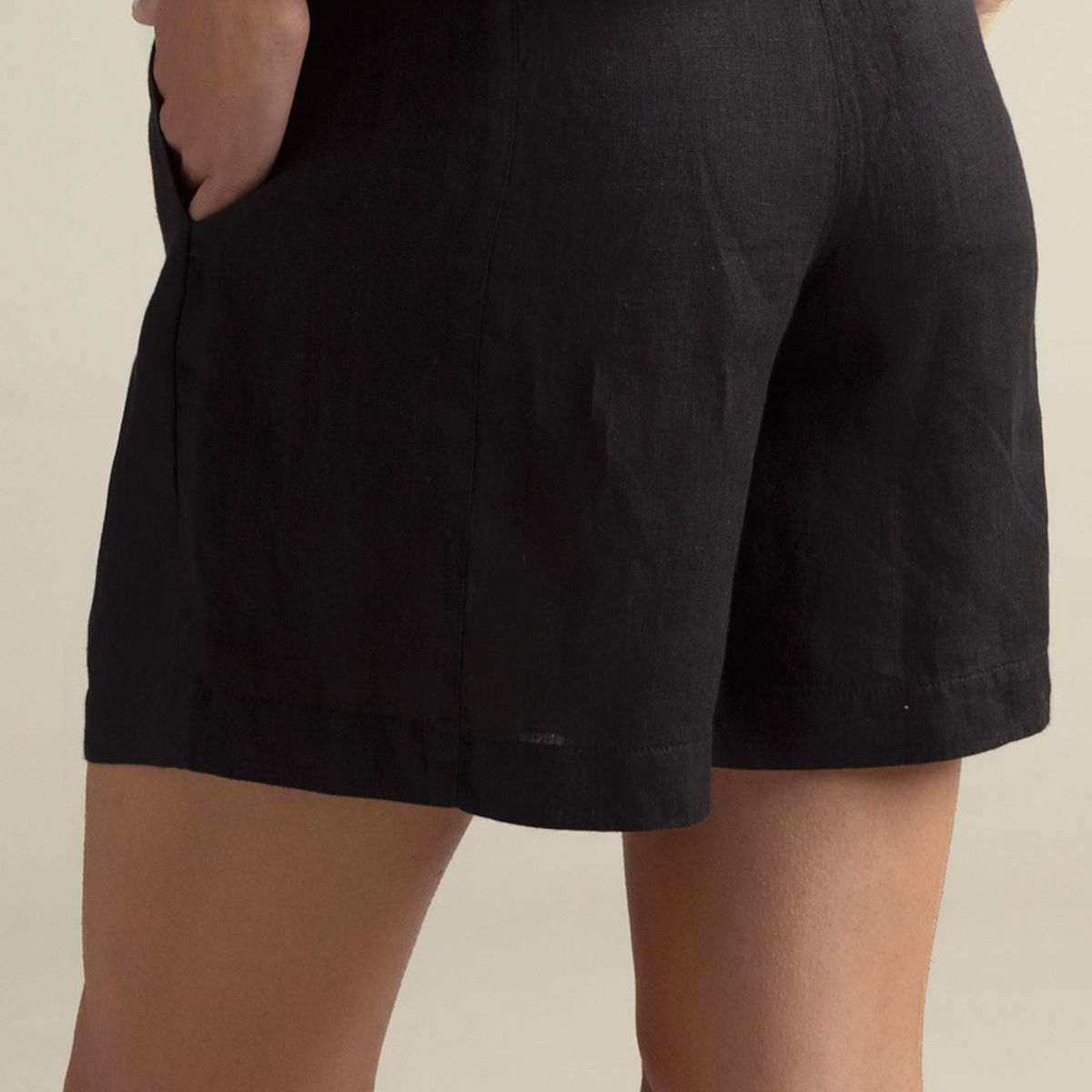 TOUCHE BALNEAIRE - Short con prenses en lino 100% 0A82N61
